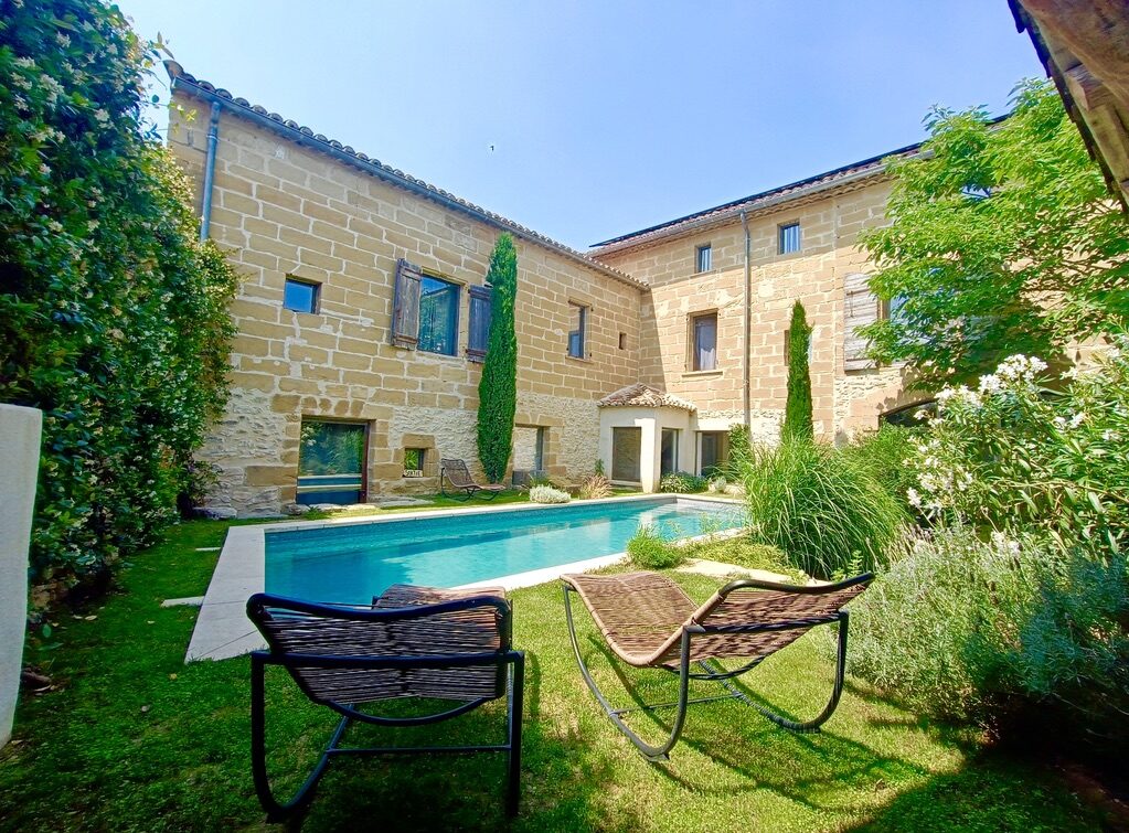 1c94476c 5ab1 42b2 a6d2 4cad1ec6b76a 1 105 c