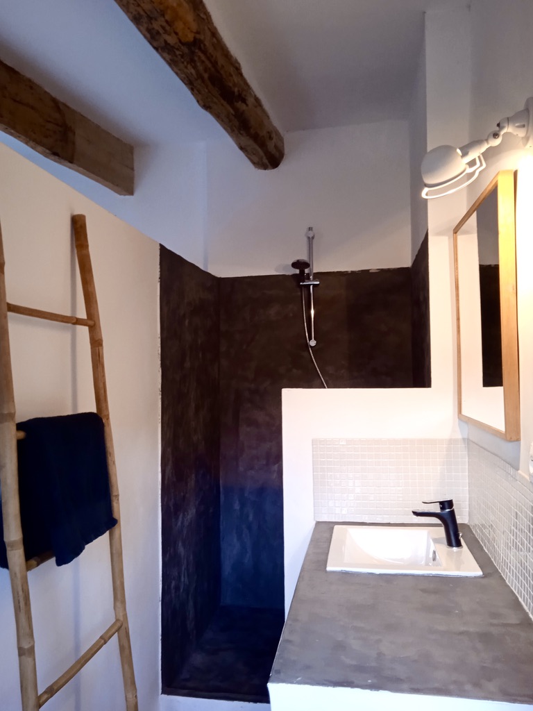 0def8423 eca6 4d90 ac67 9889908063da 1 105 c