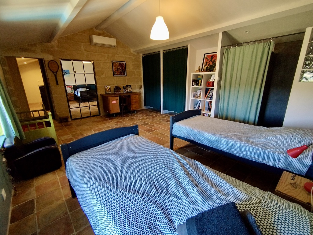 3288d975 19ca 4df8 b623 b110a96646f7 1 105 c