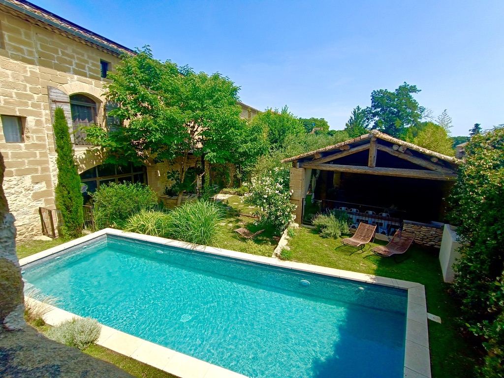 a2599c9e 5c0a 4955 8ddd e484decafa03 1 105 c