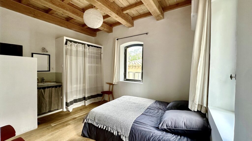 e1391913 9f38 4ff5 8d7e d45043323718 1 105 c